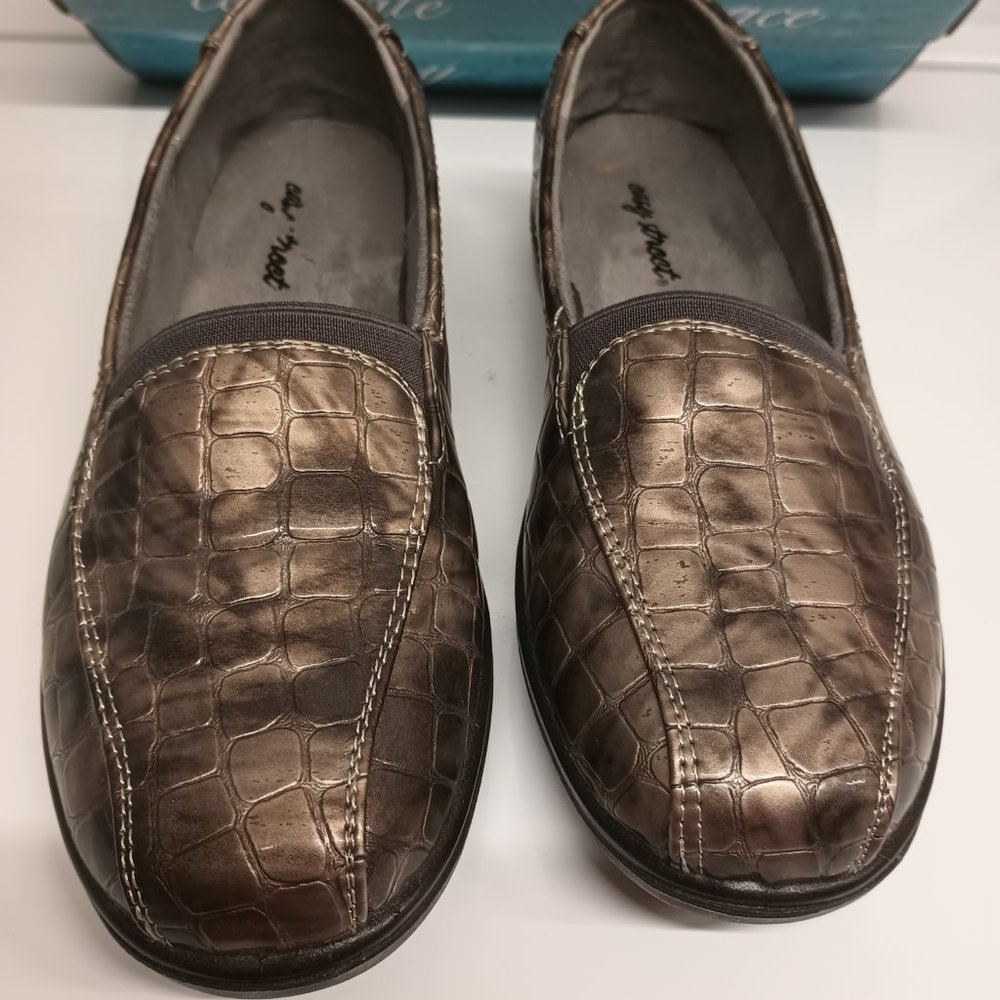 Comfy Slip On Shoes Loafers Comfort Casual Work Sz 6.5 N Ladies